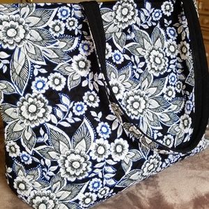 NWOT Large Vera Bradley Tote